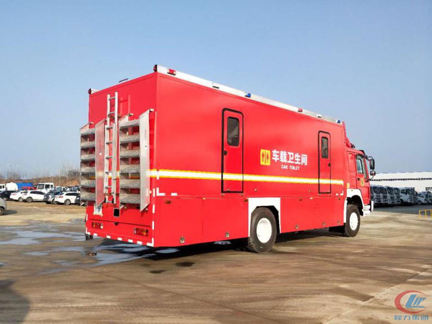 東風(fēng)天錦4*2廁所車后面圖片