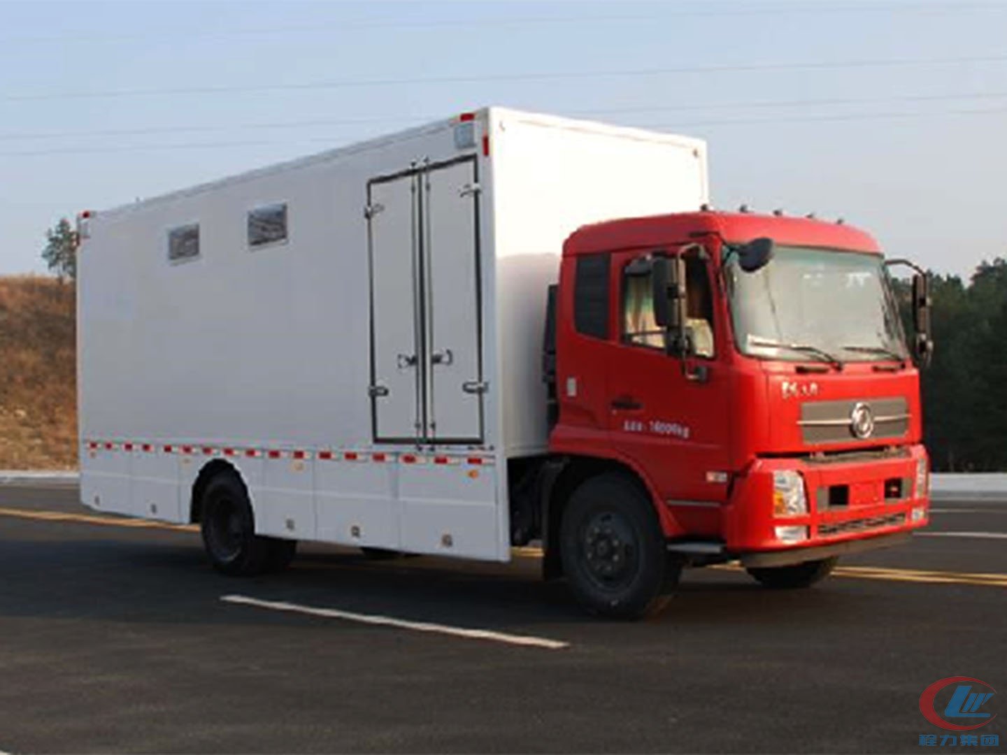 東風(fēng)天錦淋浴車(chē)