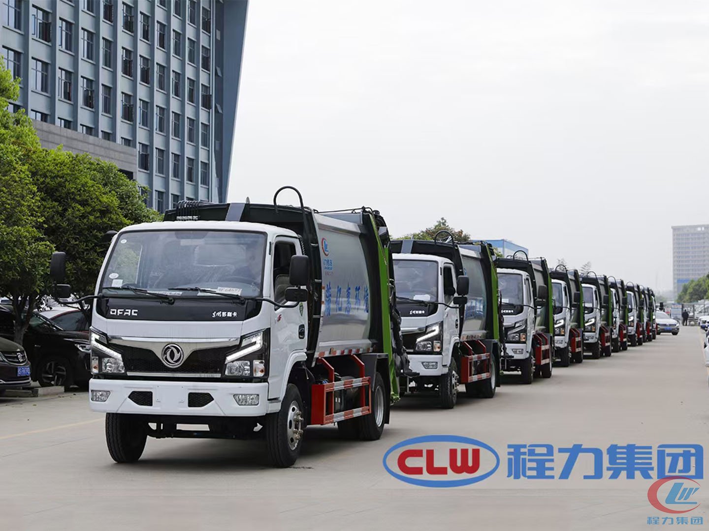 國六東風小福瑞卡6方壓縮車批量發車山西臨汾