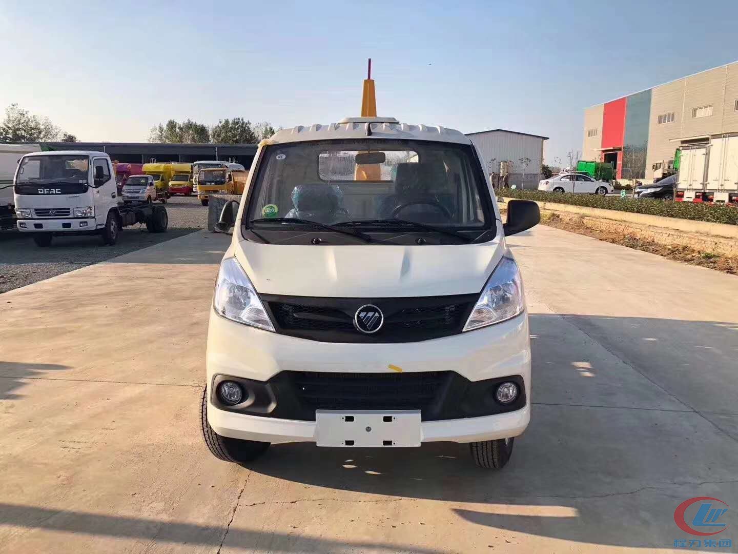 國六3方福田祥菱V勾臂式垃圾車