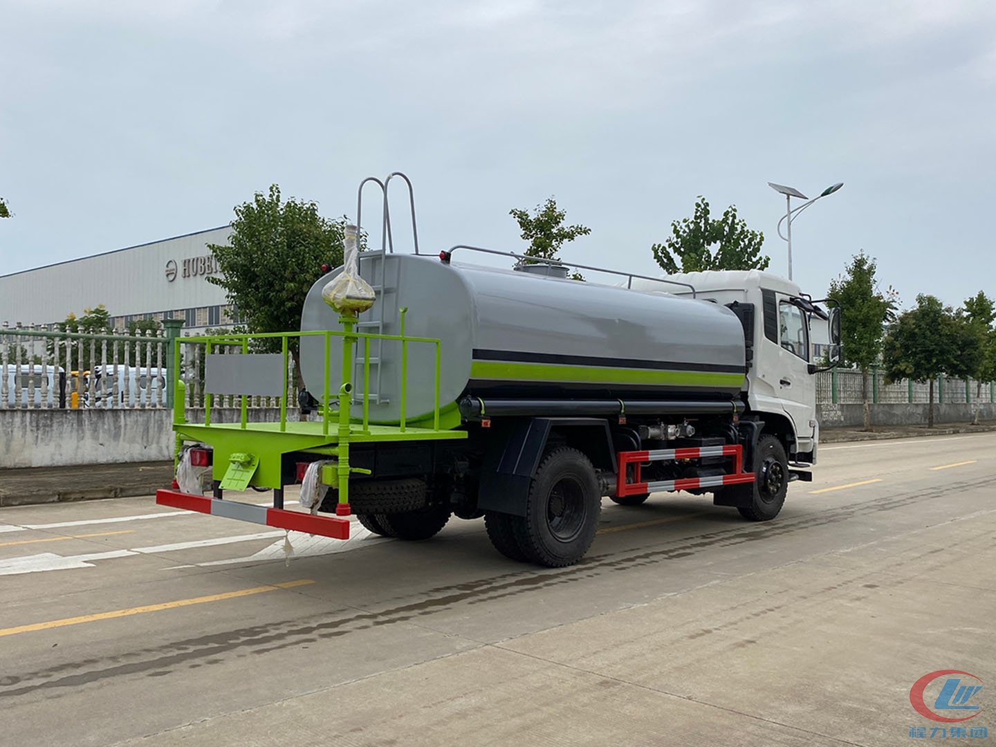 國(guó)六12方東風(fēng)專底D3V灑水車