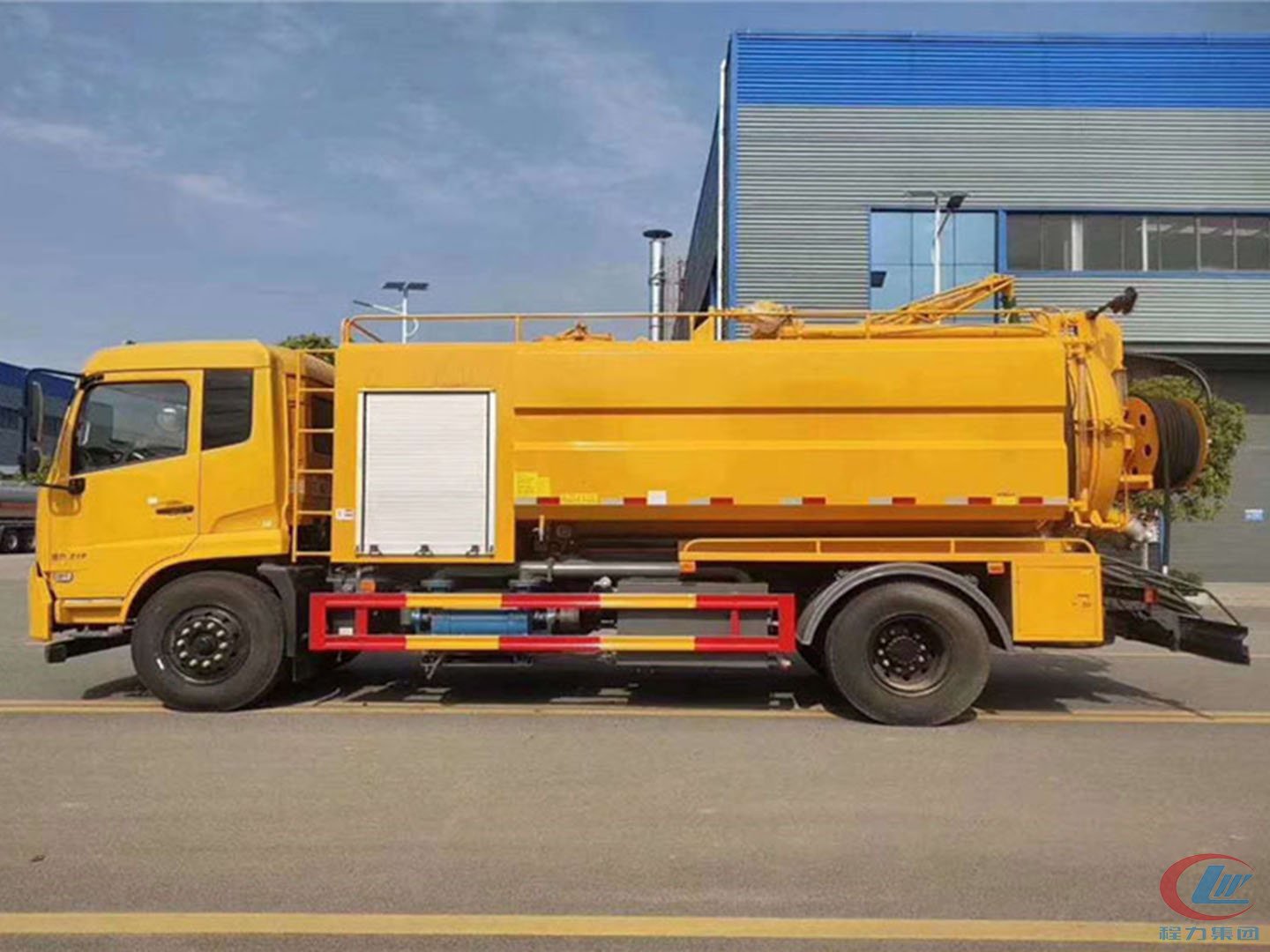 國(guó)六東風(fēng)天錦聯(lián)合疏通車(chē)