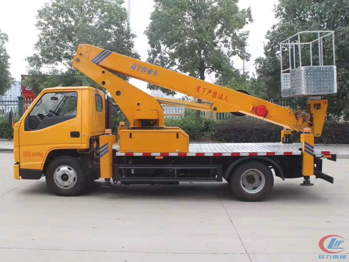 江鈴國六藍牌20米高空作業車