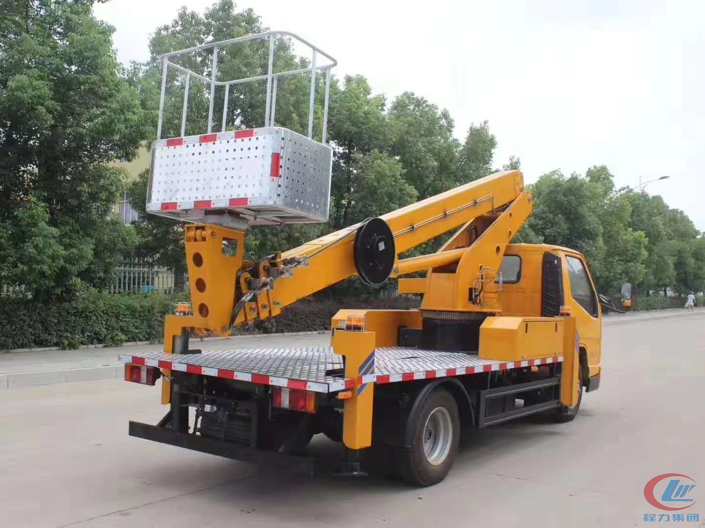 江鈴國六藍牌20米高空作業車