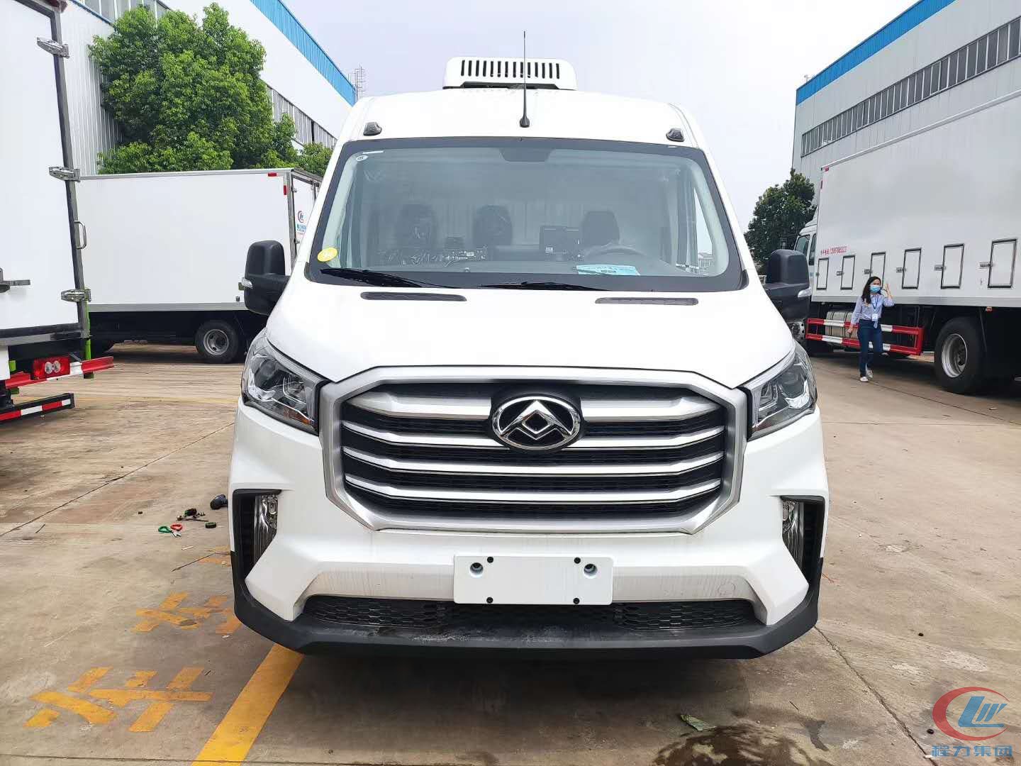 國六 上汽大通V90面包冷藏車