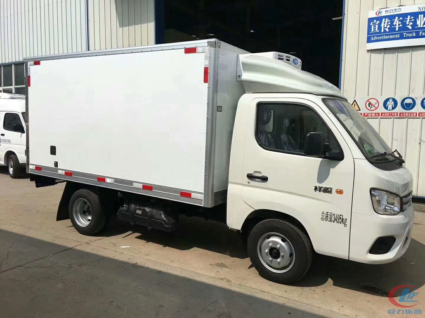 國六福田祥鈴M1后雙輪冷藏車