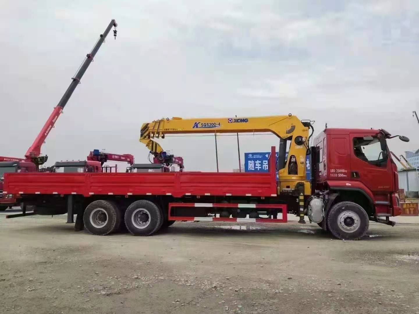 國(guó)六東風(fēng)柳汽乘龍后八輪隨車吊