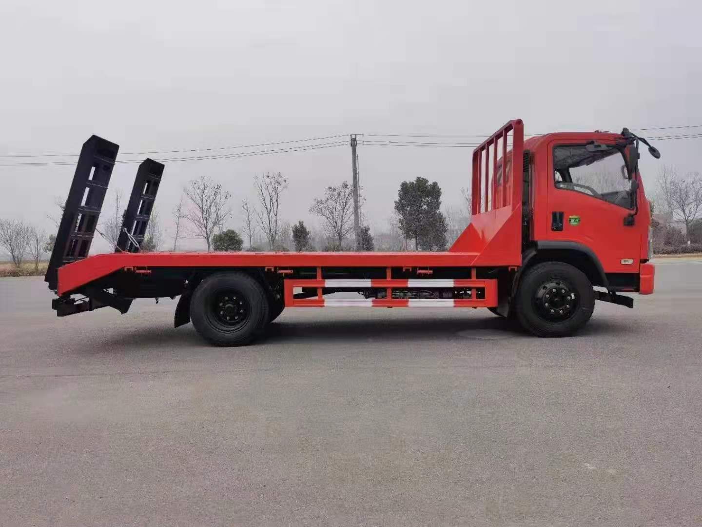 國(guó)六東風(fēng)福瑞卡平板運(yùn)輸車(chē)圖片