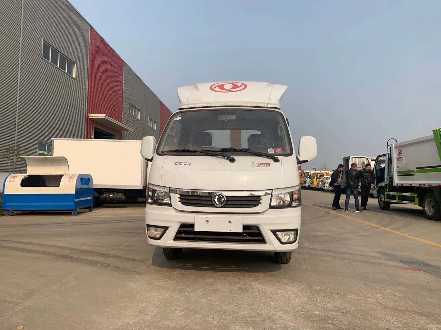 國六東風逸涂勾臂垃圾車