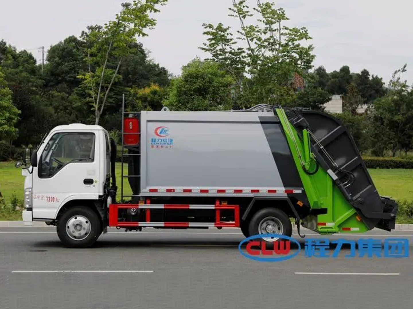 國(guó)六五十鈴6方壓縮垃圾車(chē)