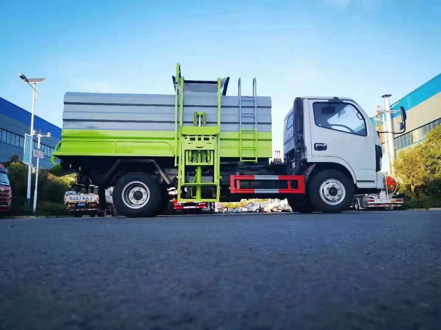 國六東風多利卡藍牌餐廚垃圾車