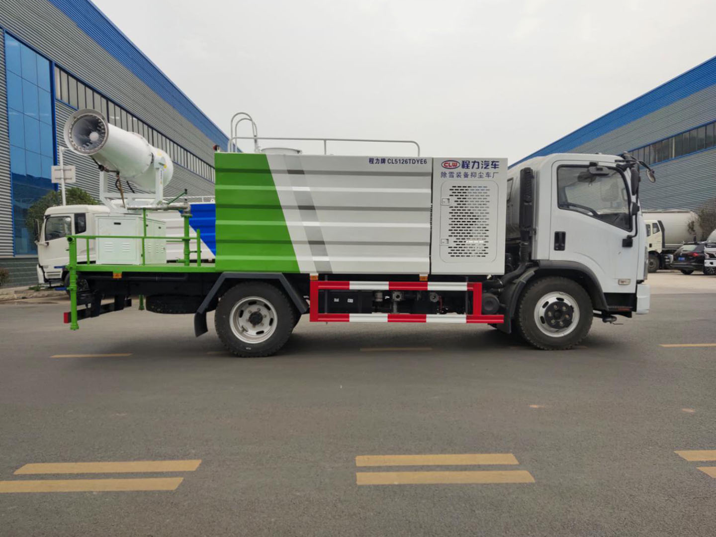 國六東風D7型多功能抑塵車