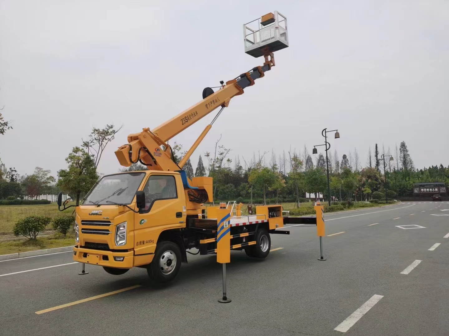 江鈴單排座23米高空作業(yè)車
