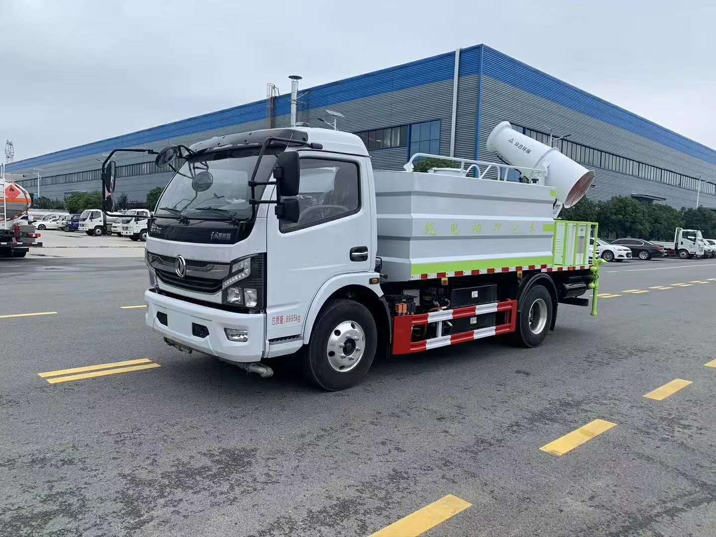 東風5方純電動灑水車