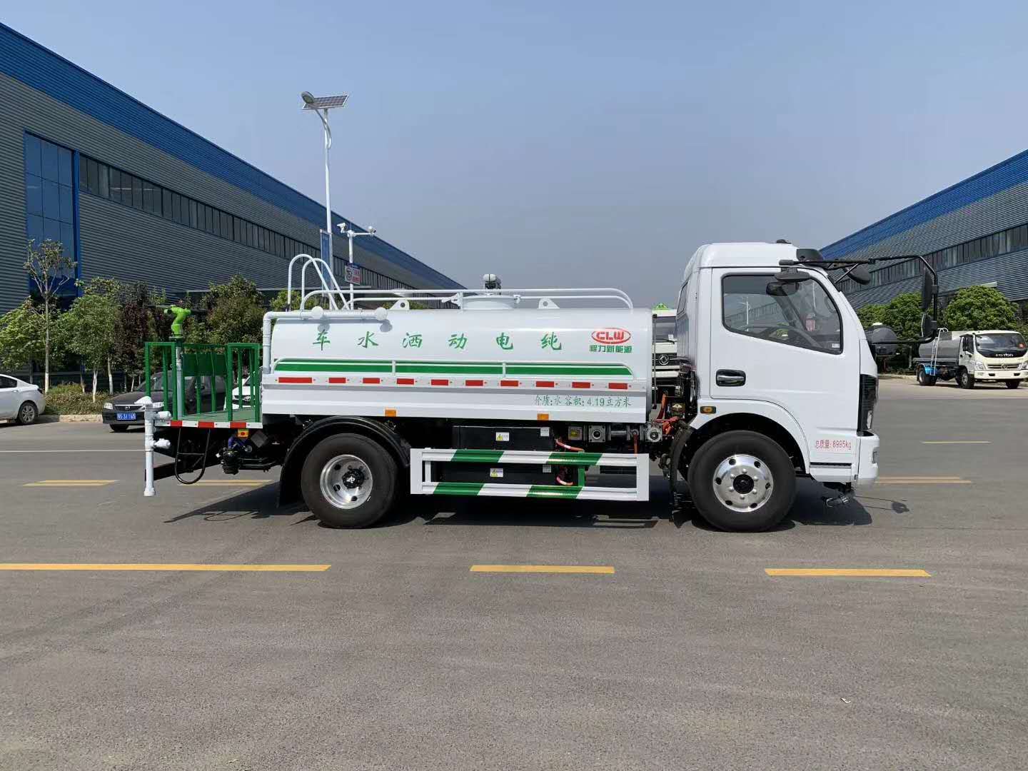 東風(fēng)凱普特新能源純電動(dòng)5方灑水車