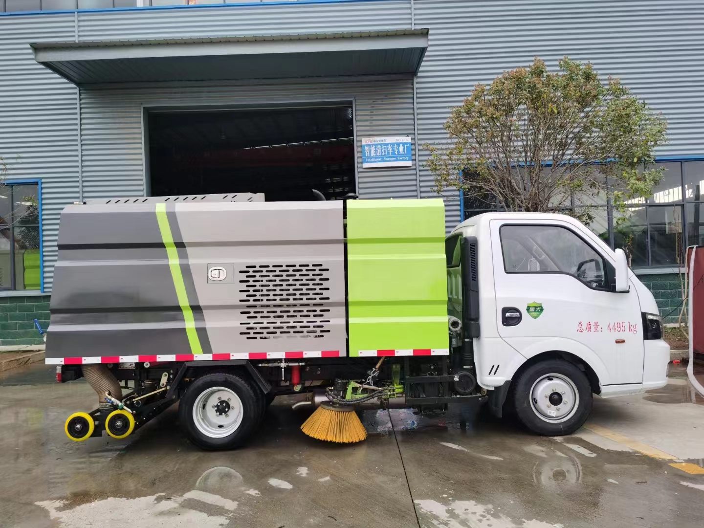 東風途逸洗掃車圖片