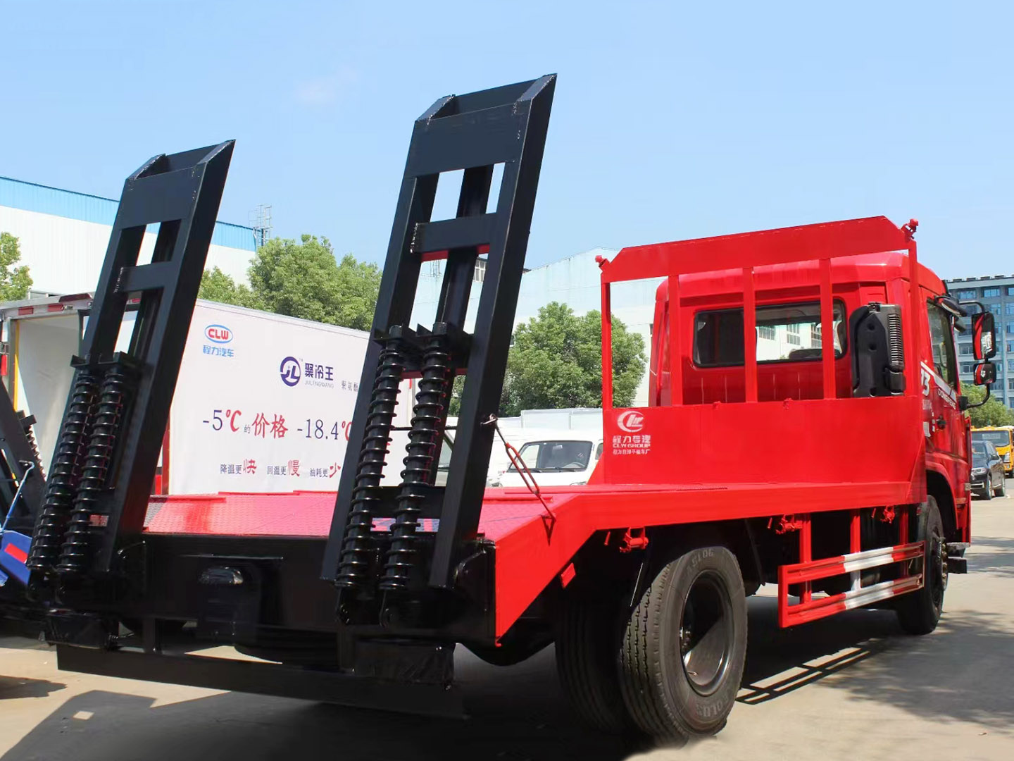 東風(fēng)暢行D3單橋平板運輸車