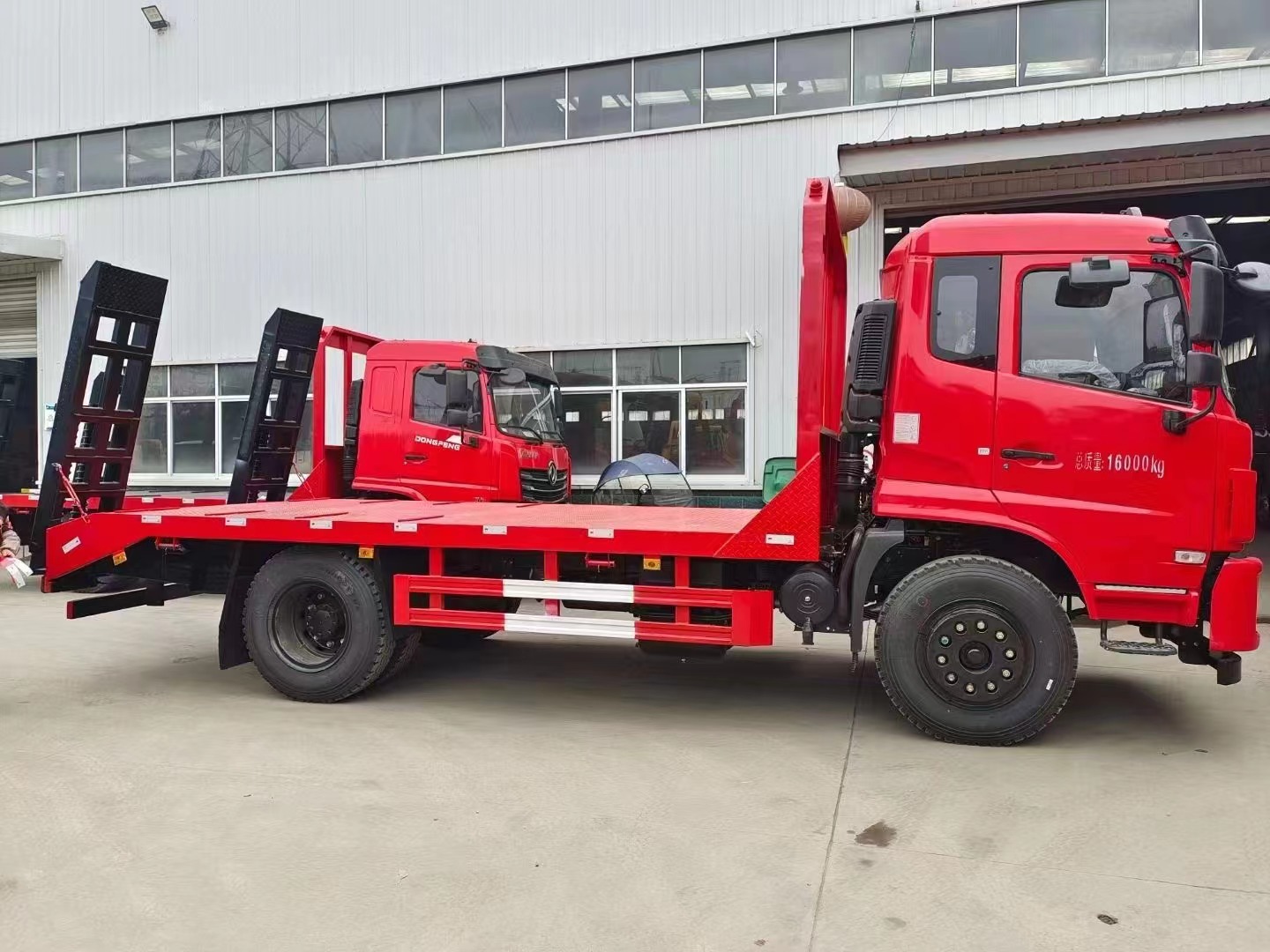 國六東風D17-Z單橋平板運輸車