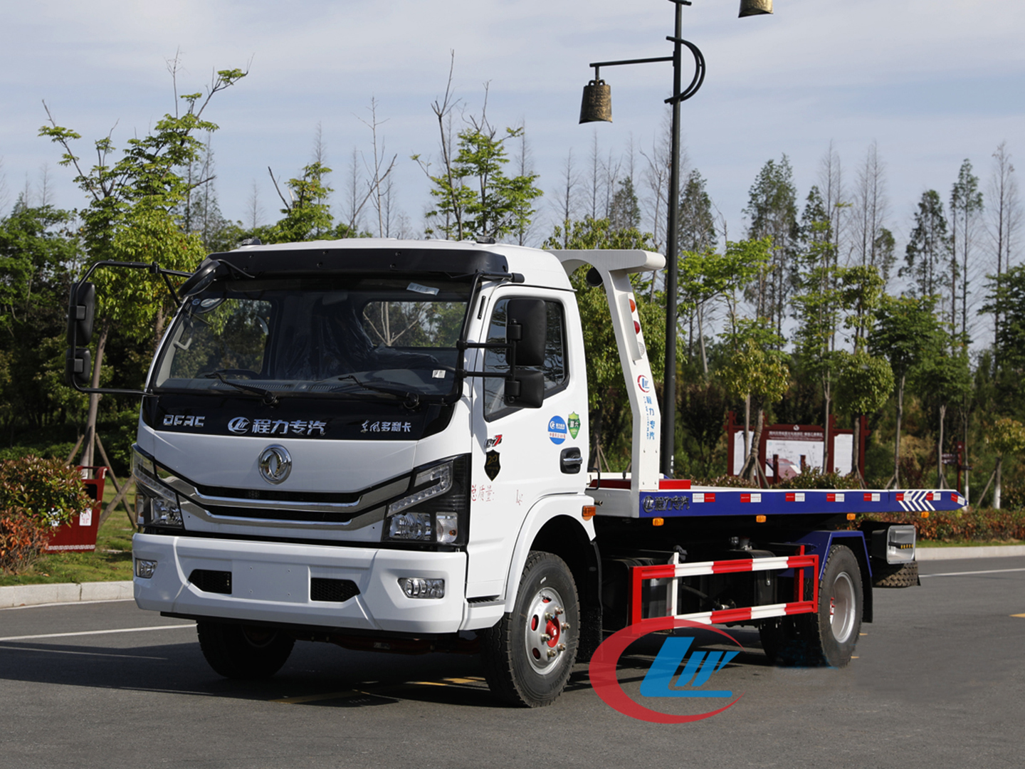 東風多利卡D7一拖二平板車