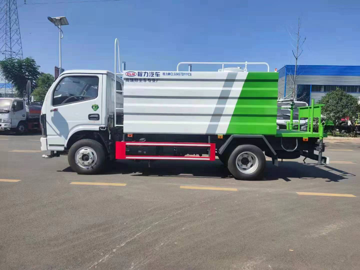 東風(fēng)福瑞卡5-7方灑水車