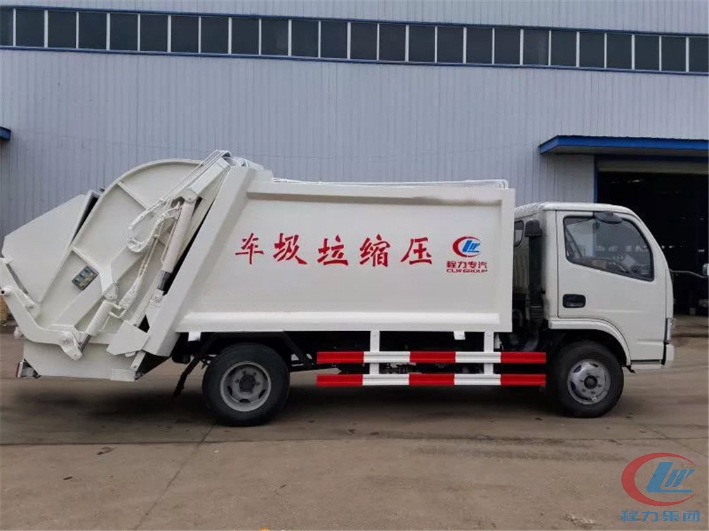 程力威東風(fēng)多利卡壓縮式垃圾車(chē)