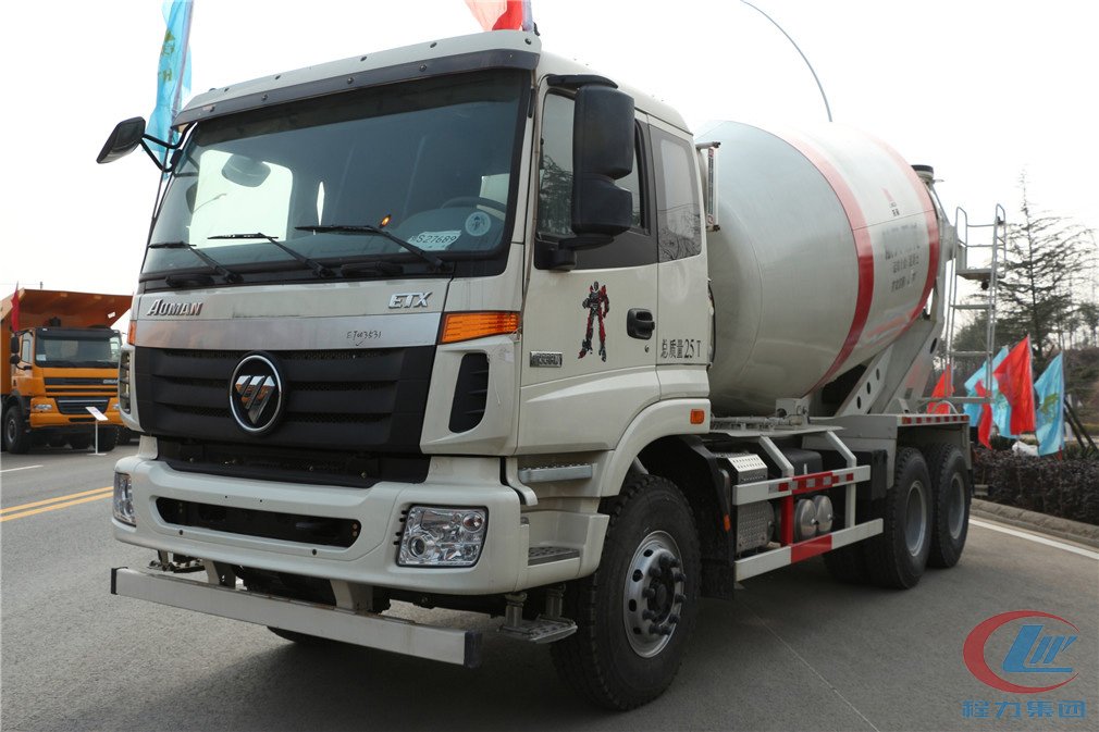 程力集團福田歐曼攪拌車高清圖