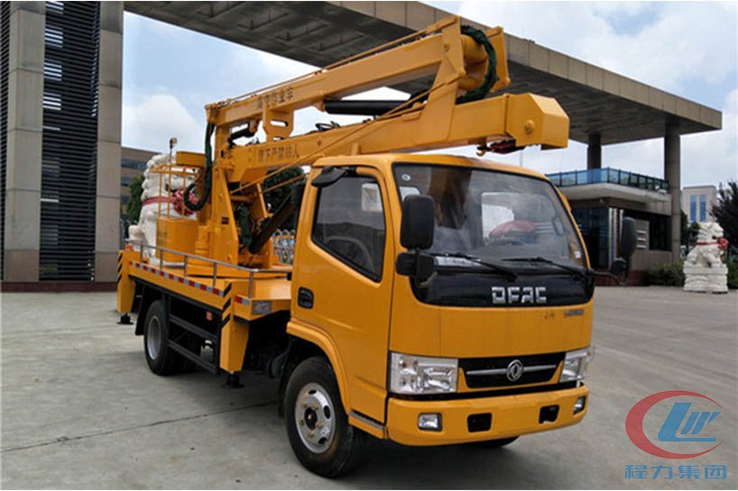 程力東風12米藍牌高空作業車側面圖