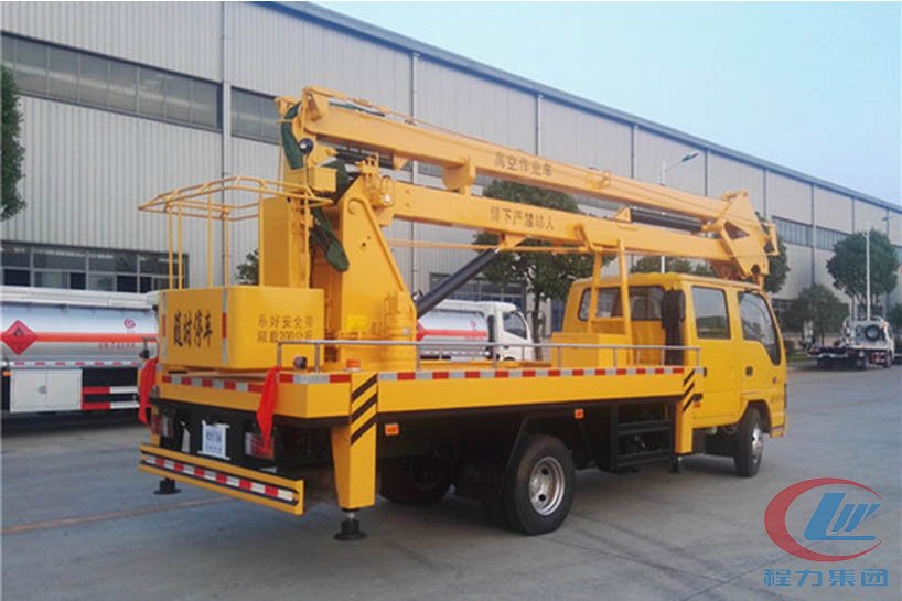 程力五十鈴18米高空作業(yè)車側(cè)面圖