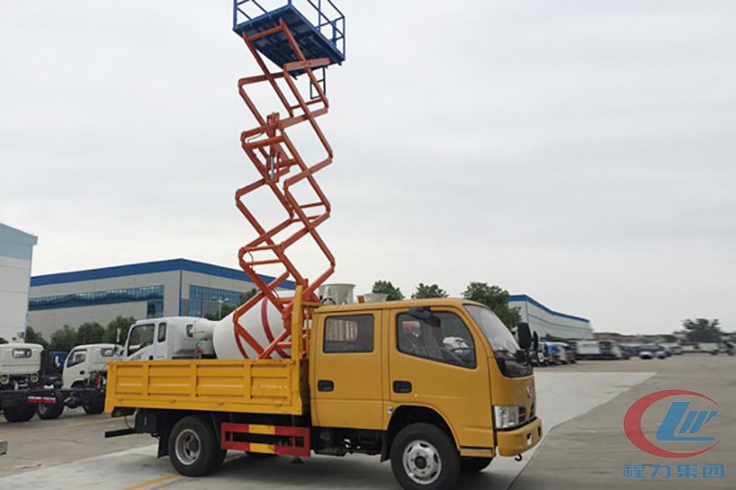 東風凱普特6-10米垂直升降車