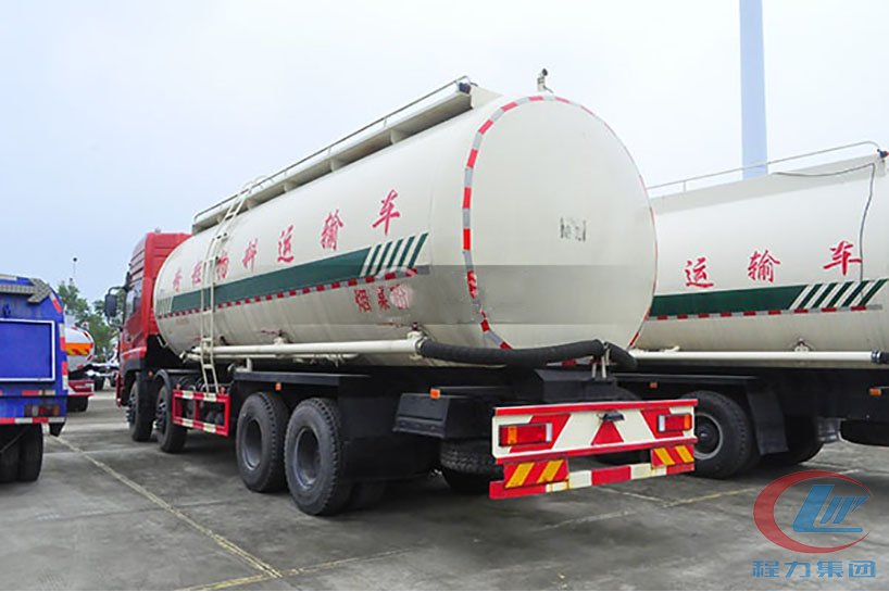 東風天龍前四后八35方粉粒物料運輸車側面圖