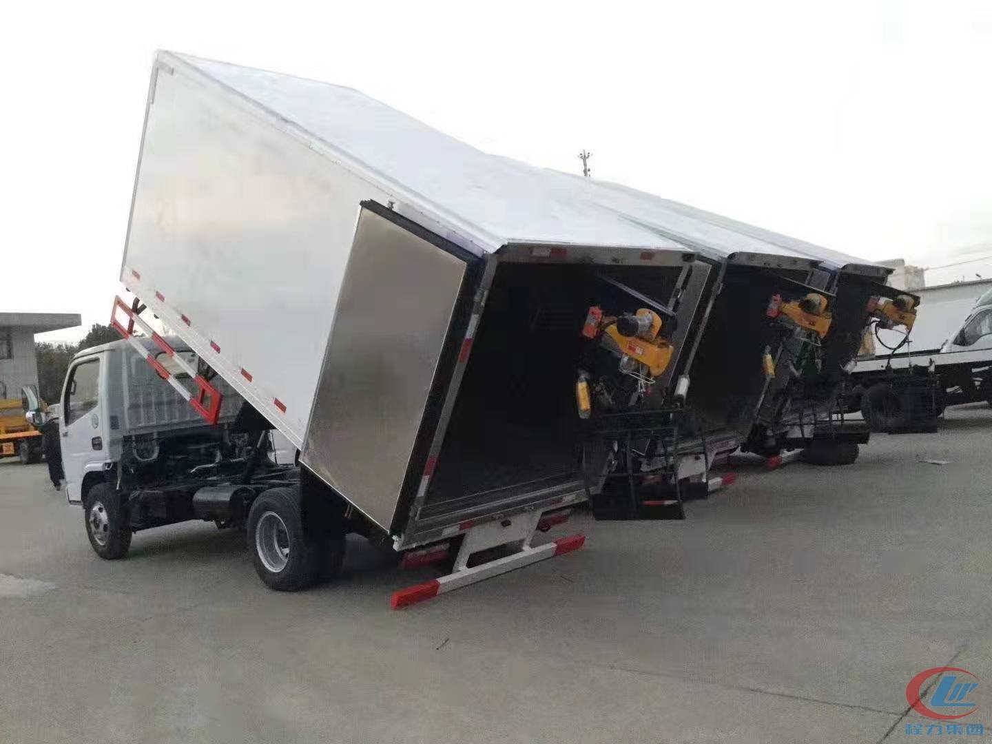 東風多利卡D6動物尸體運轉車