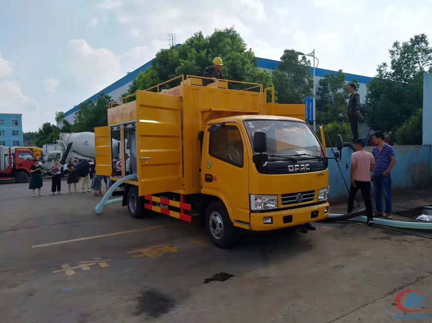 多利卡D6污水處理車(chē)