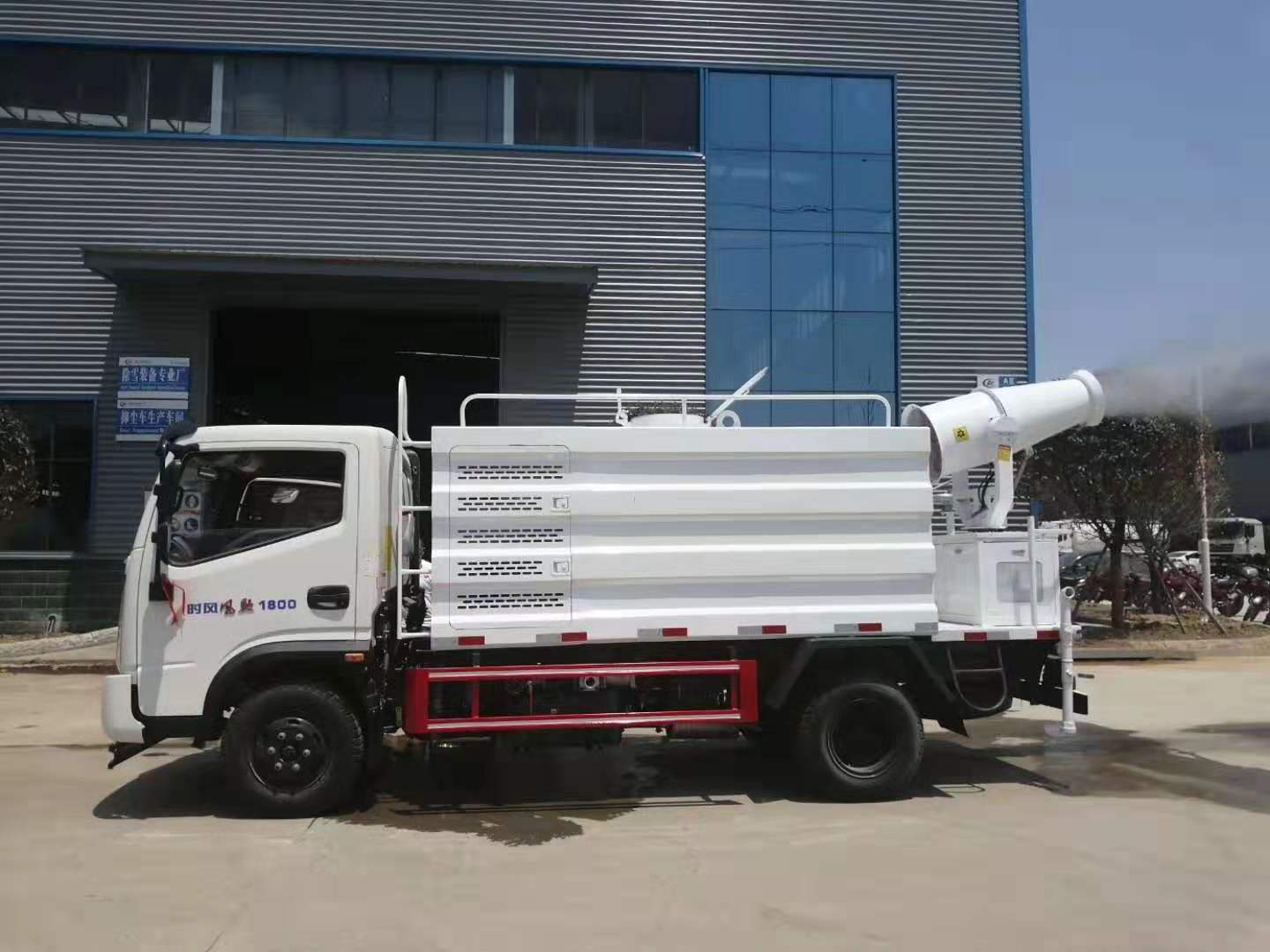 時風(fēng)藍(lán)牌5方多功能抑塵車側(cè)面圖