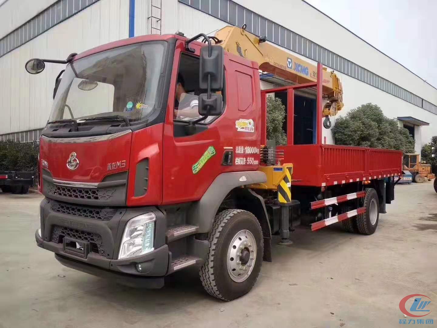 湖北程力東風柳汽6.3噸隨車吊高清圖