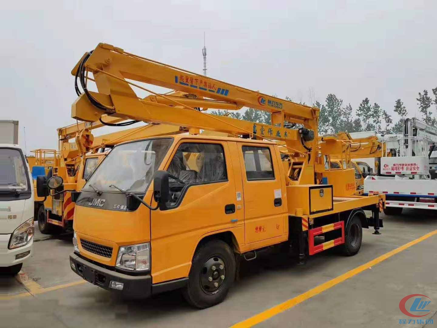 湖北程力江鈴藍牌高空作業車