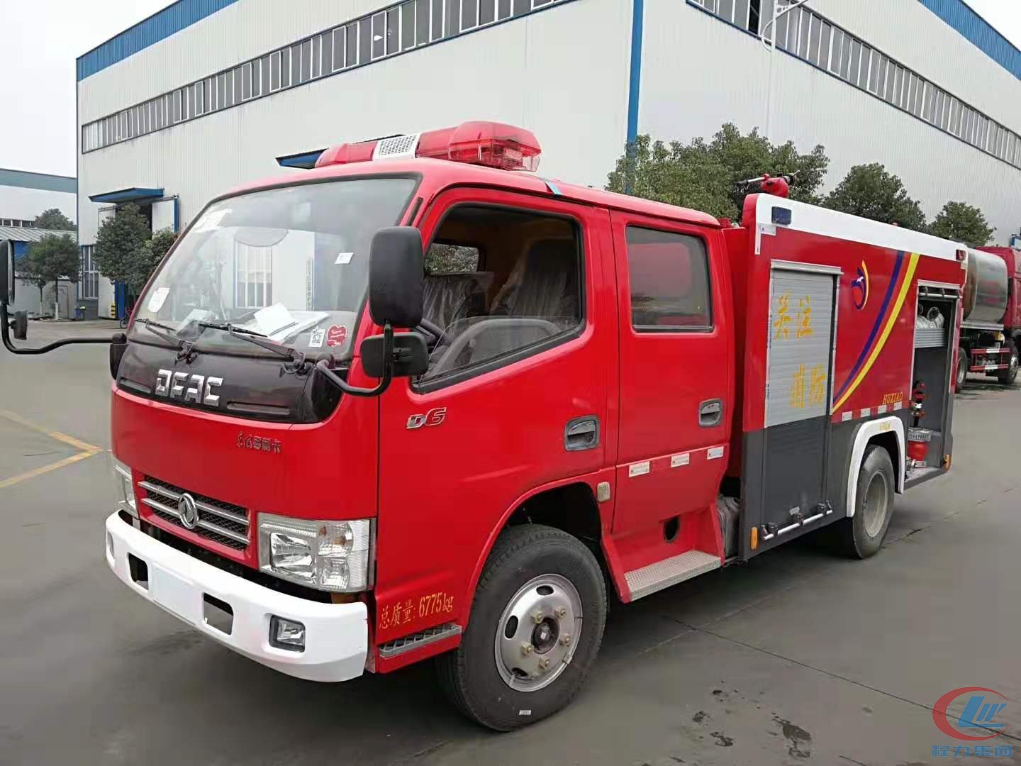 程力東風(fēng)多利卡消防車(chē)