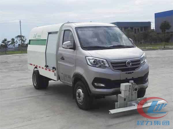 東風程力純電動路面養護車