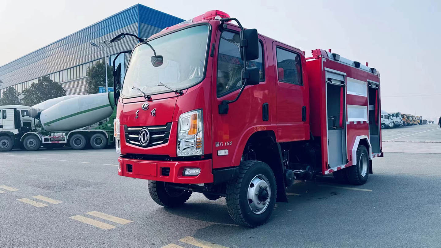 遠(yuǎn)程供水管線車(chē)圖片