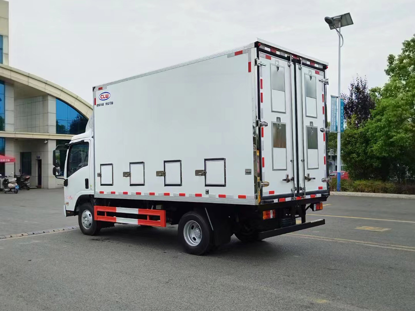 恒溫雞苗車(chē)